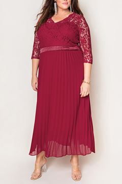 Picture of PLUS SIZE SCALLOPED LACE V NECK DRESS